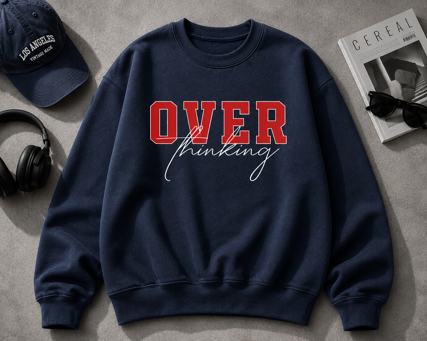 Trendy Overthinking Sweatshirt voor Volwassenen – Comfortabele Katoen-Polyester Mix in Zwart Met Opvallende Rood-Witte Tekst