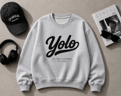 Trendy Koningsblauw Sweatshirt met 'Yolo' Print – Comfortabel & Stijlvol Streetwear voor Jongeren en Volwassenen
