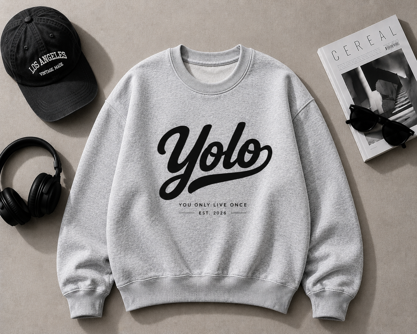 Trendy Koningsblauw Sweatshirt met 'Yolo' Print – Comfortabel & Stijlvol Streetwear voor Jongeren en Volwassenen