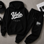 Modieuze en Comfortabele Yolo Hoodie en Joggingbroek Set - Stijlvolle Casual Outfit voor Jongeren en Volwassenen